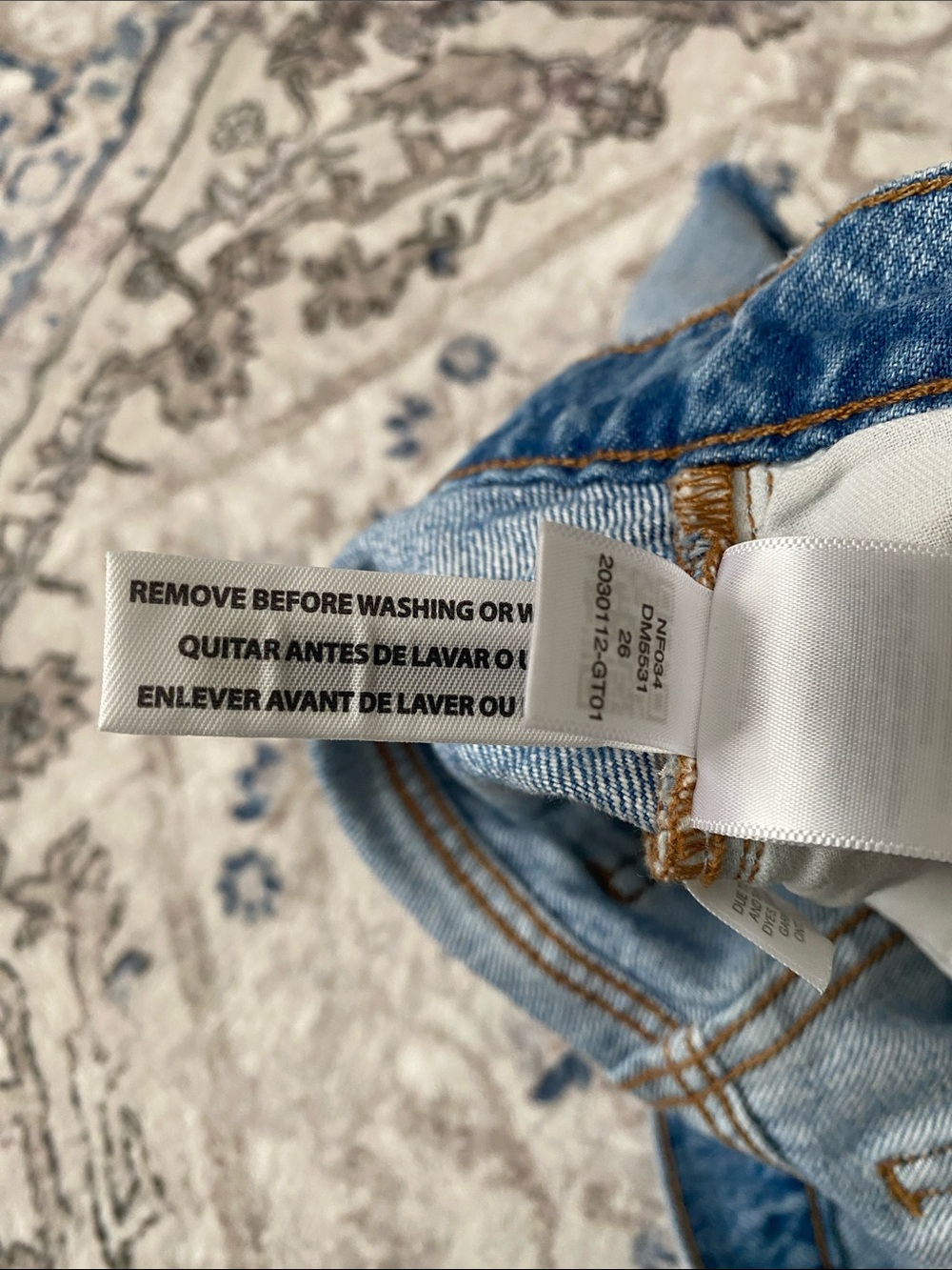 NWOT Madewell High Rise Relaxed Distressed Denim Shorts - Picture 8 of 9